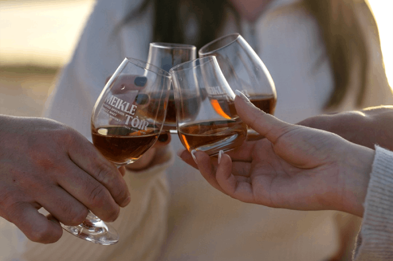 Cách thưởng thức Cask Strength Whisky đúng chuẩn